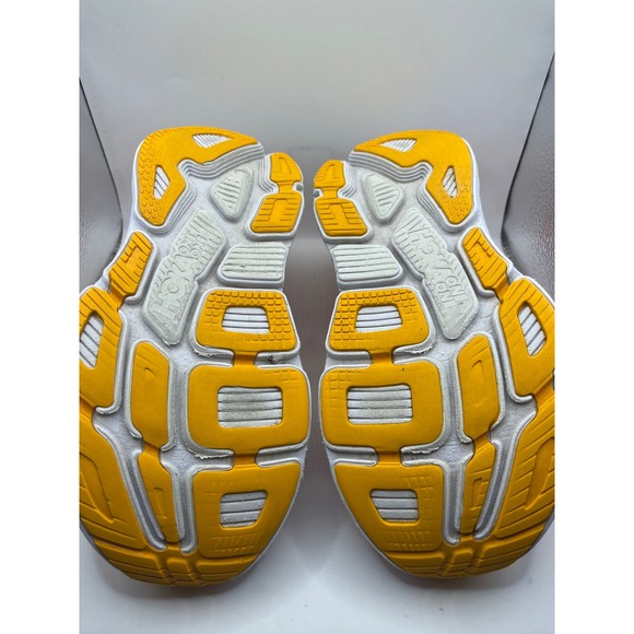 Hoka Bondi 7 Women Coral‎ Yellow Running Shoes Sz 5.5 - Picture 3 of 8